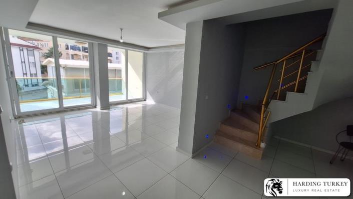 Image No.9-3 Bed Duplex for sale