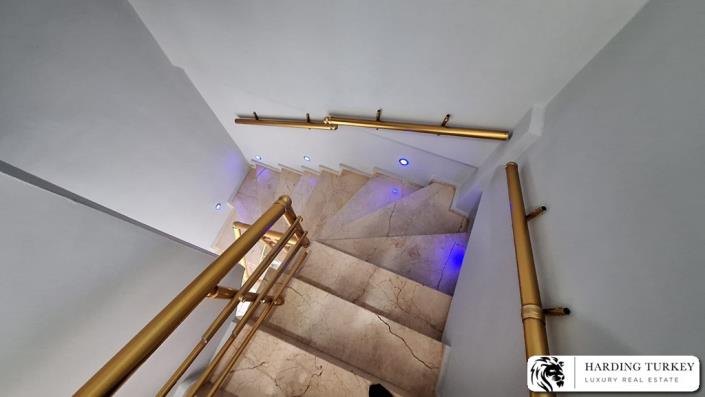 Image No.27-3 Bed Duplex for sale