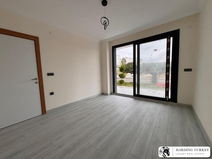 Image No.8-2 Bed Duplex for sale