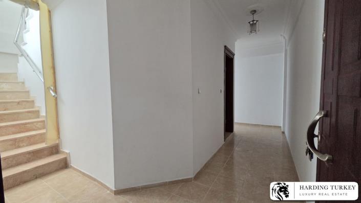 Image No.5-4 Bed Duplex for sale