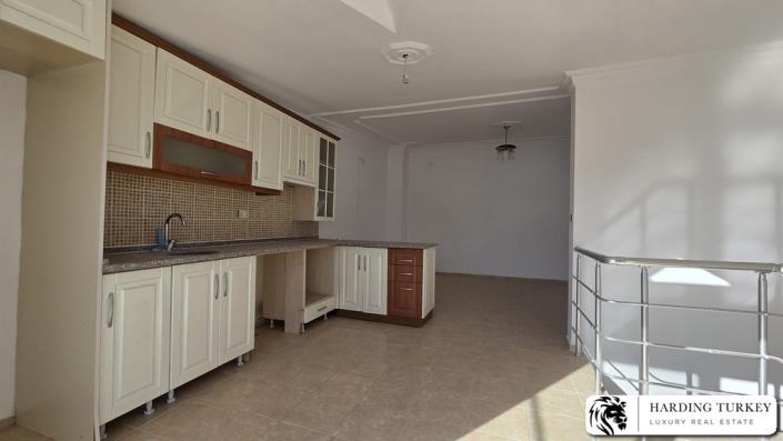 Image No.20-4 Bed Duplex for sale