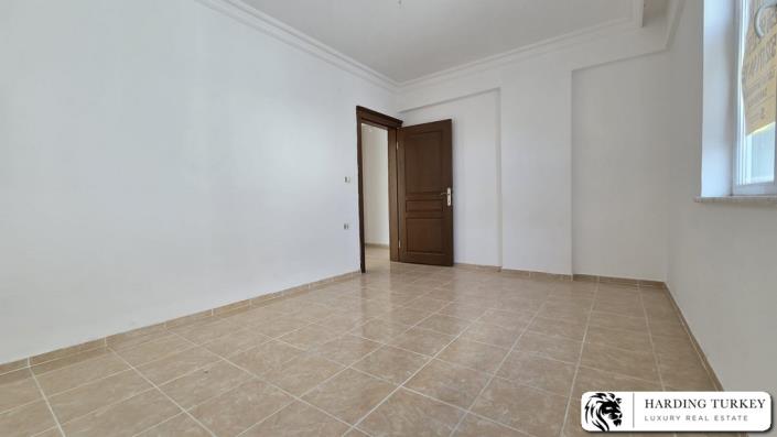 Image No.28-4 Bed Duplex for sale