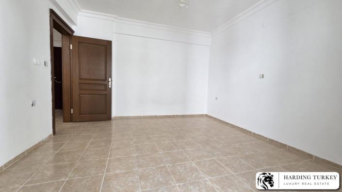 Image No.30-4 Bed Duplex for sale