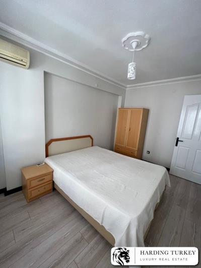 Image No.11-5 Bed Semi-Detached for sale