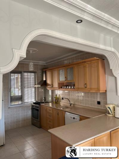 Image No.22-5 Bed Semi-Detached for sale