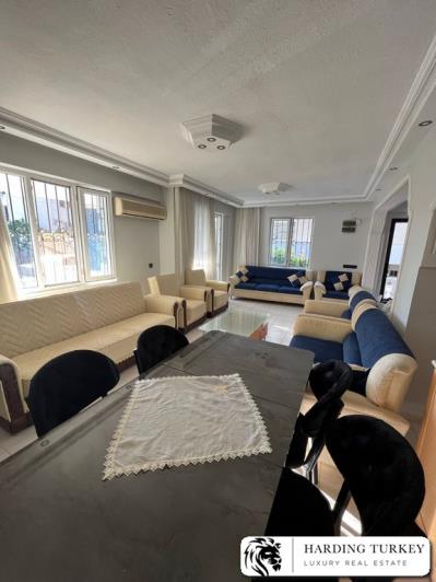 Image No.21-5 Bed Semi-Detached for sale