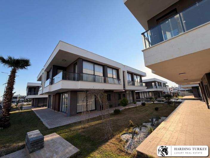 Image No.9-3 Bed Semi-Detached for sale