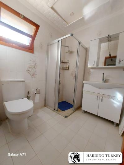 Image No.12-3 Bed Semi-Detached for sale