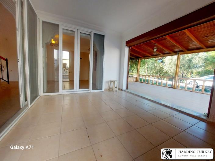 Image No.27-3 Bed Semi-Detached for sale