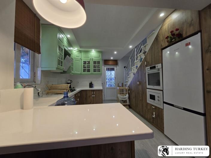 Image No.28-3 Bed Semi-Detached for sale