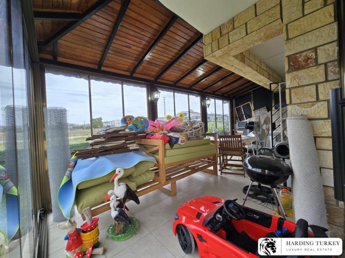 Image No.8-3 Bed Semi-Detached for sale