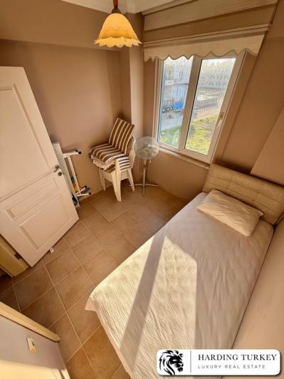 Image No.21-3 Bed Apartment for sale