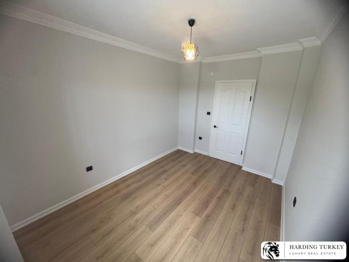 Image No.9-3 Bed Apartment for sale