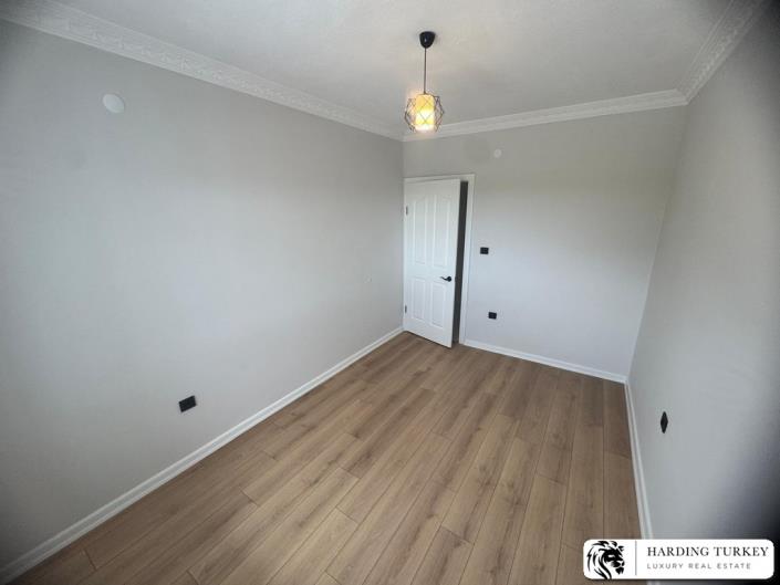 Image No.11-3 Bed Apartment for sale