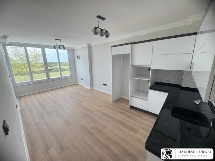 Image No.18-3 Bed Apartment for sale