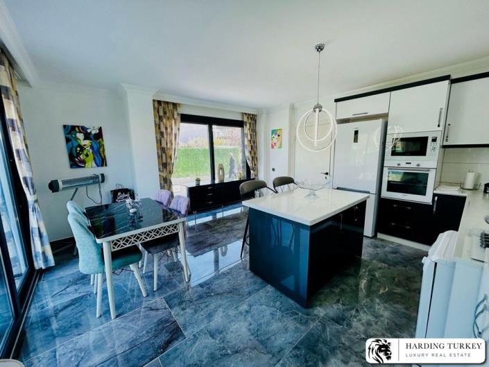 Image No.17-3 Bed Villa / Detached for sale