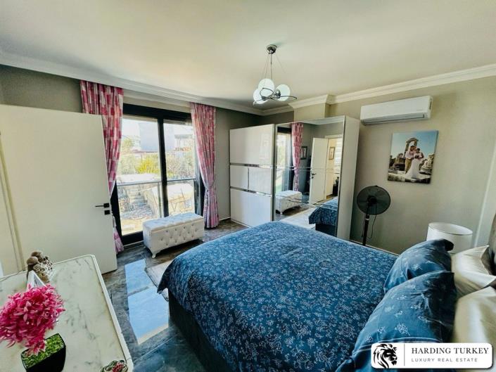 Image No.34-3 Bed Villa / Detached for sale