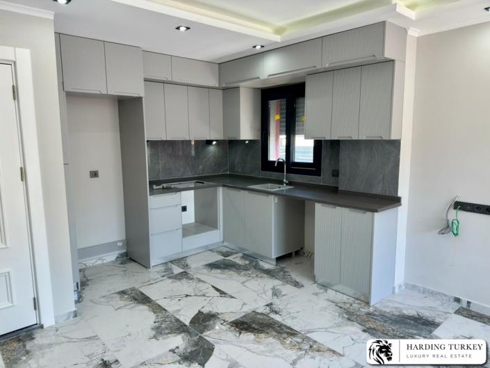 Image No.6-3 Bed Semi-Detached for sale