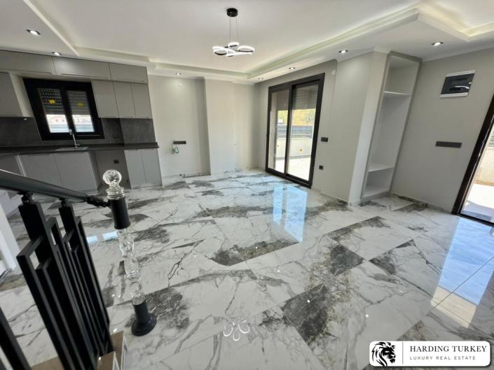 Image No.7-3 Bed Semi-Detached for sale