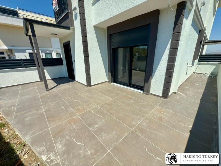 Image No.2-3 Bed Semi-Detached for sale