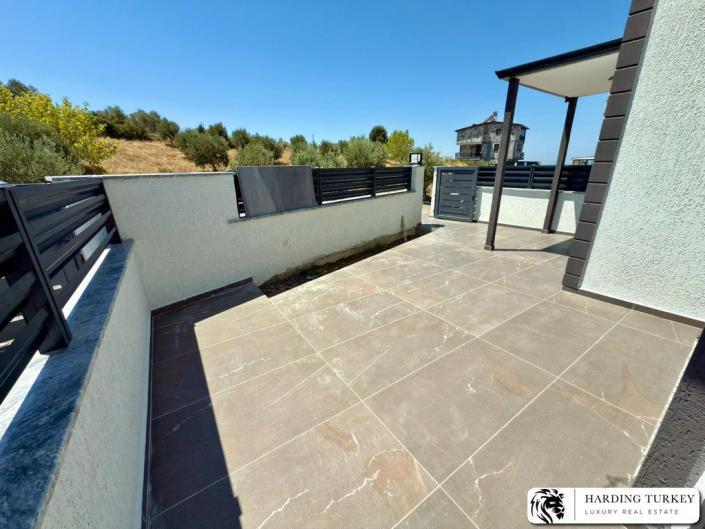 Image No.11-3 Bed Semi-Detached for sale