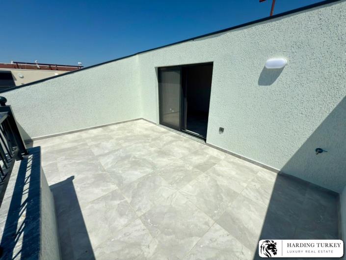 Image No.24-3 Bed Semi-Detached for sale