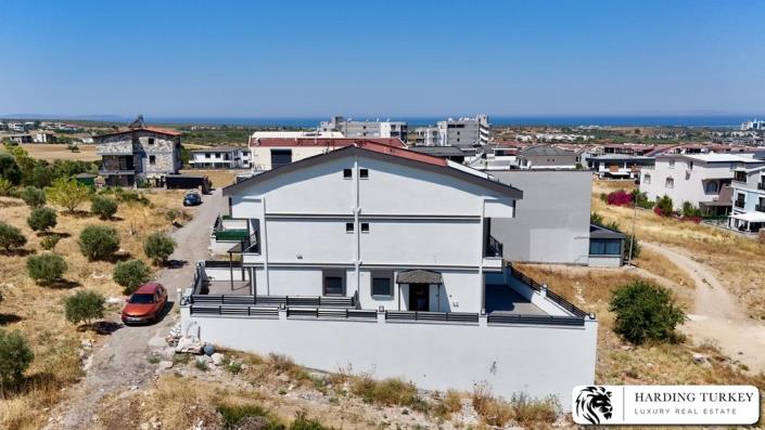 Image No.27-3 Bed Semi-Detached for sale