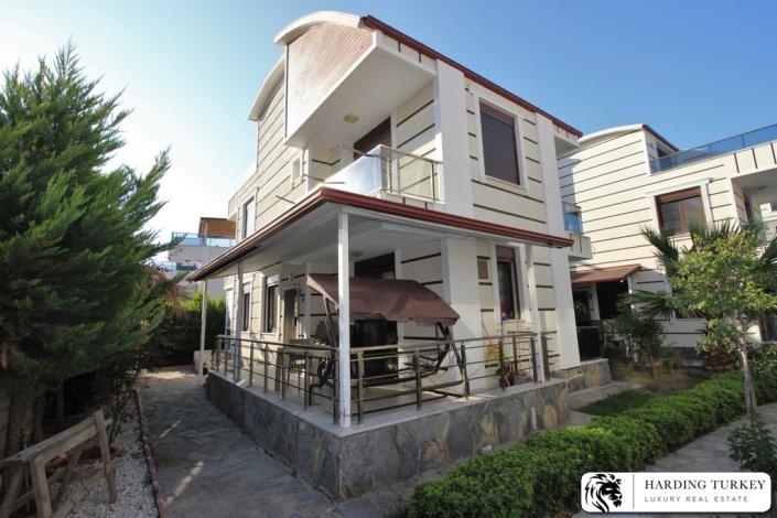 Image No.39-3 Bed Villa / Detached for sale