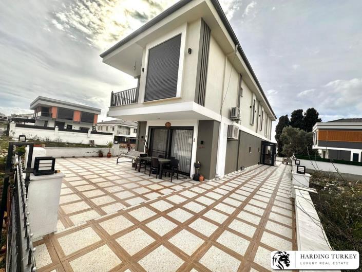 Image No.7-3 Bed Semi-Detached for sale