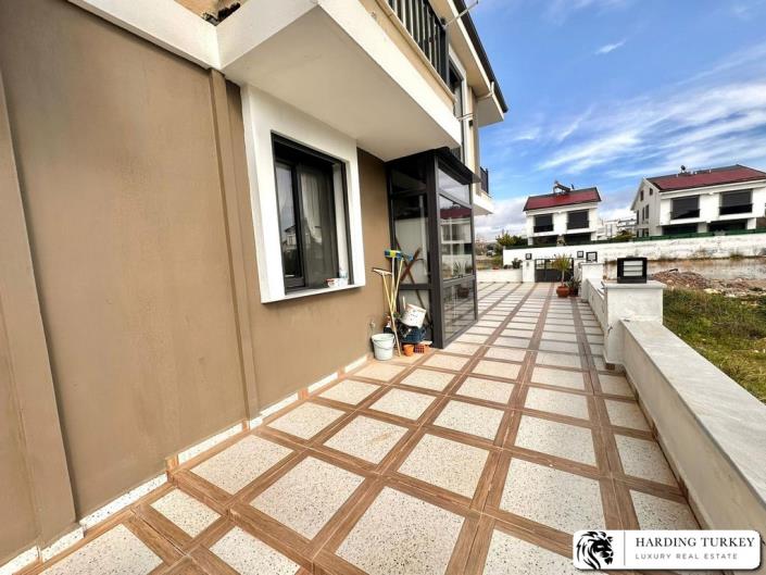 Image No.14-3 Bed Semi-Detached for sale