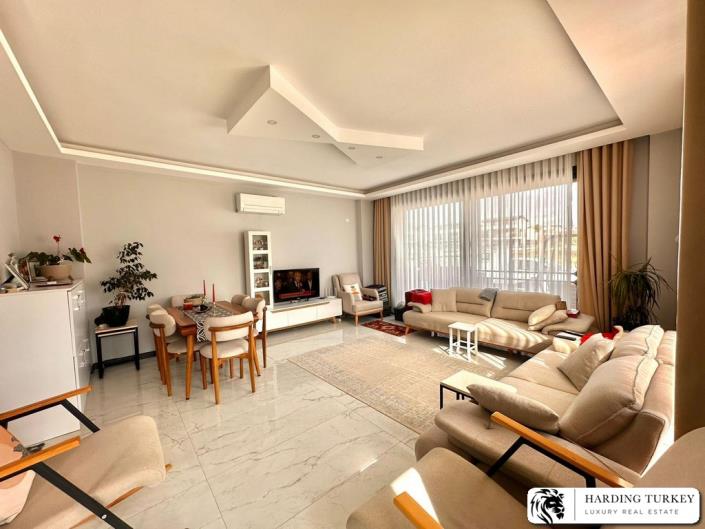 Image No.18-3 Bed Semi-Detached for sale