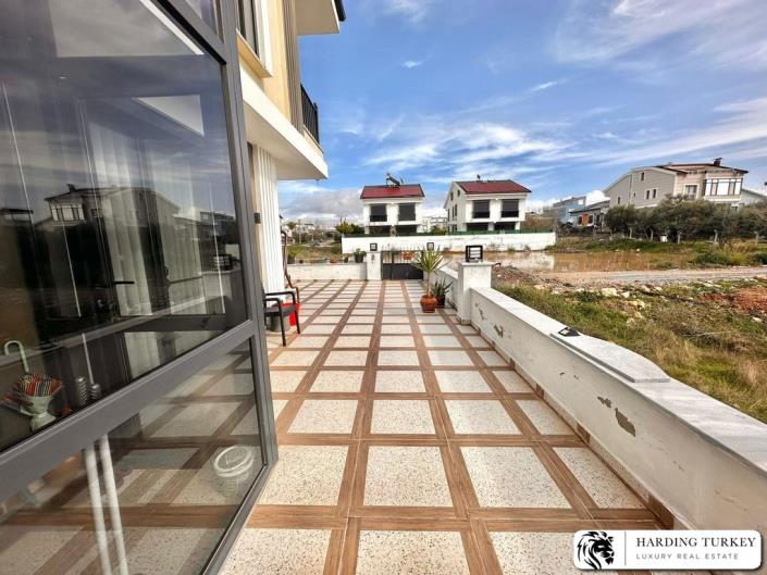 Image No.17-3 Bed Semi-Detached for sale