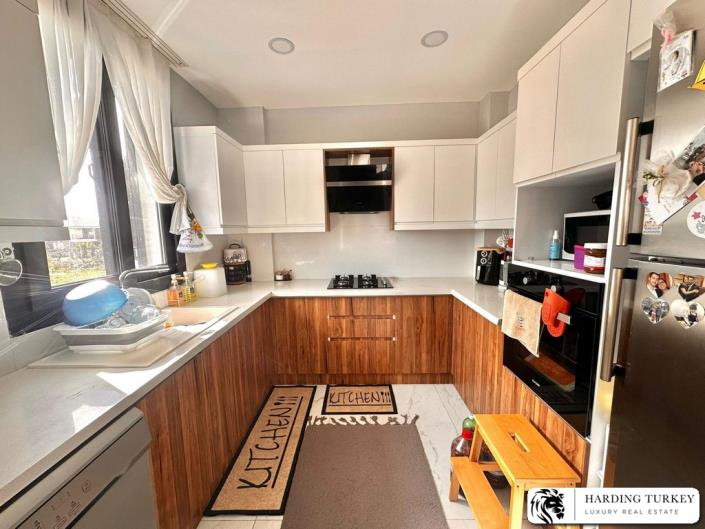 Image No.26-3 Bed Semi-Detached for sale