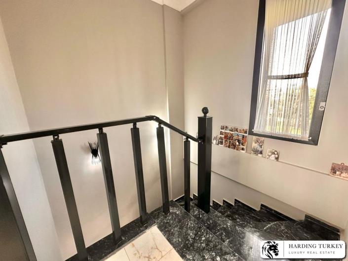 Image No.31-3 Bed Semi-Detached for sale