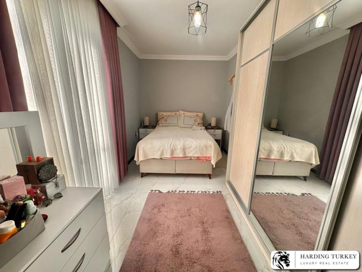 Image No.35-3 Bed Semi-Detached for sale