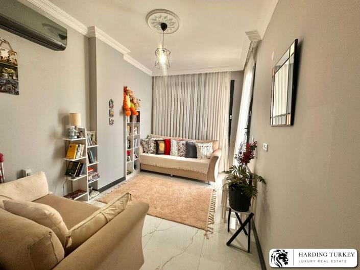 Image No.36-3 Bed Semi-Detached for sale