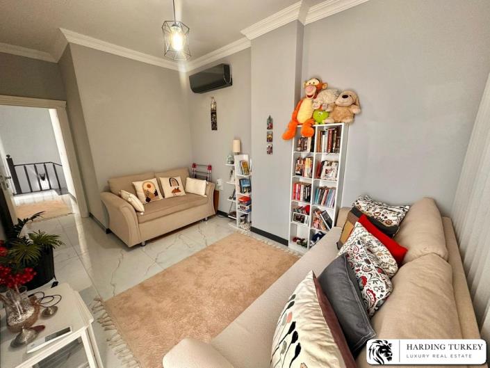 Image No.37-3 Bed Semi-Detached for sale