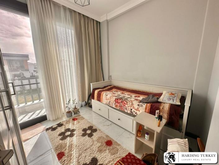 Image No.39-3 Bed Semi-Detached for sale