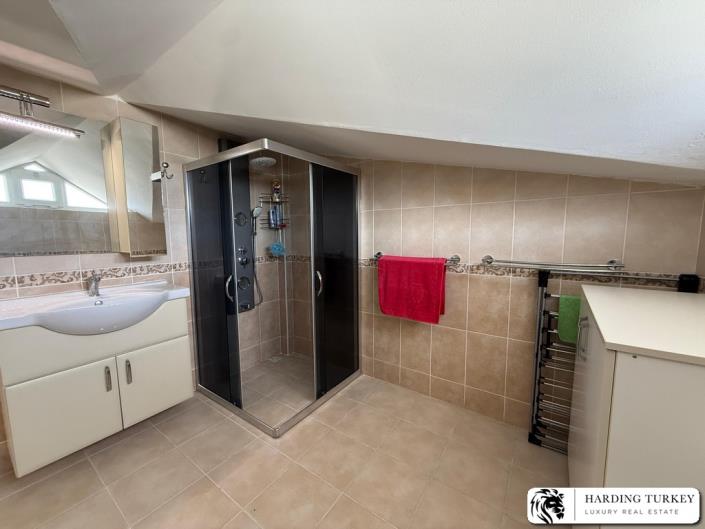 Image No.14-3 Bed Duplex for sale