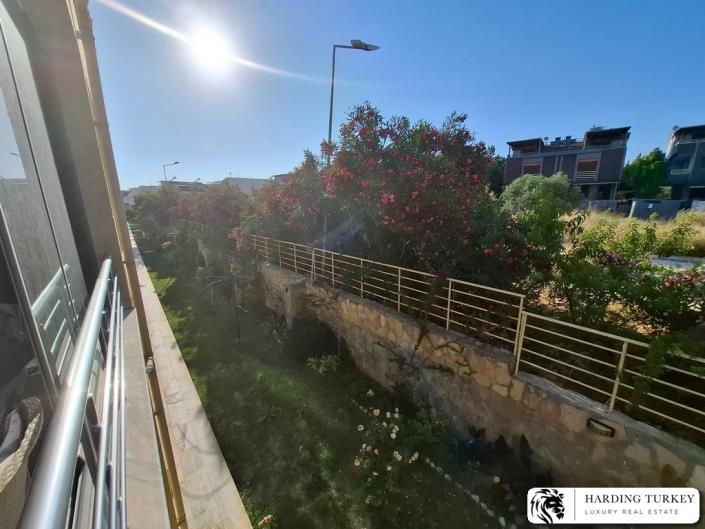 Image No.19-2 Bed Apartment for sale