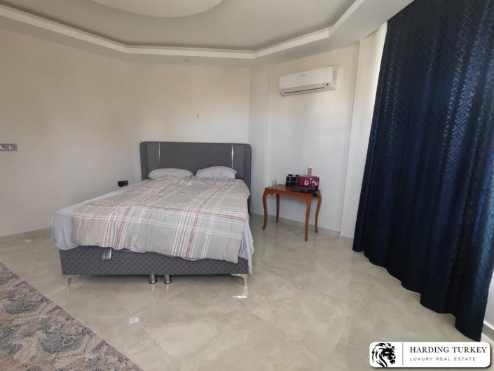 Image No.27-5 Bed Villa / Detached for sale