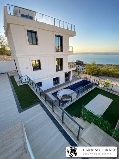 Image No.4-4 Bed Villa / Detached for sale