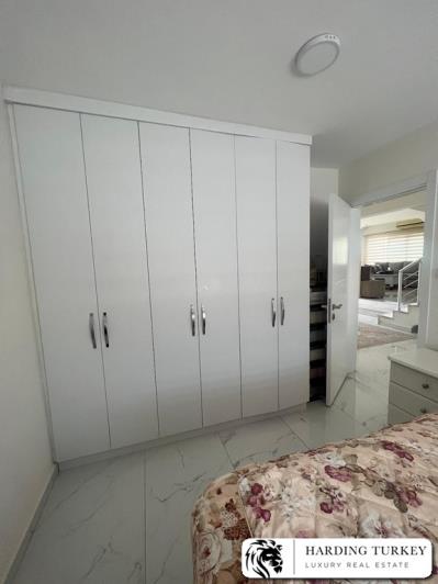 Image No.14-4 Bed Villa / Detached for sale