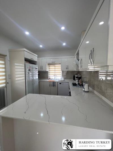 Image No.28-4 Bed Villa / Detached for sale