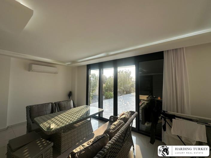 Image No.11-4 Bed Villa / Detached for sale