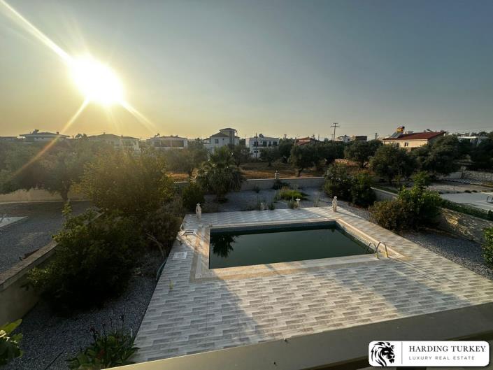 Image No.16-4 Bed Villa / Detached for sale