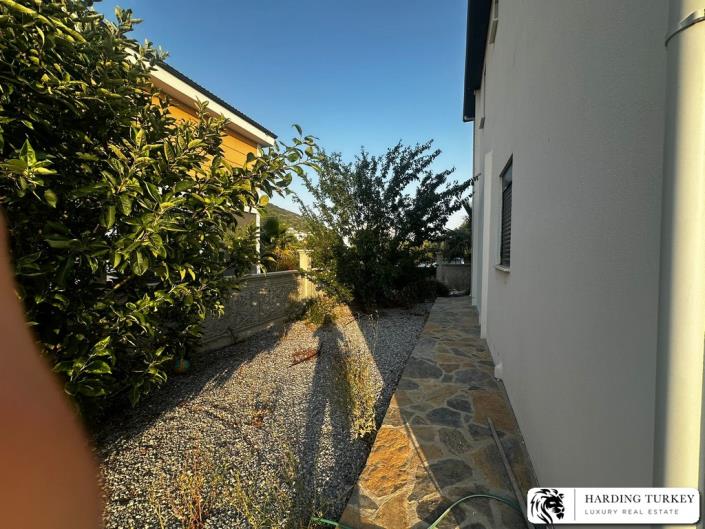 Image No.20-4 Bed Villa / Detached for sale