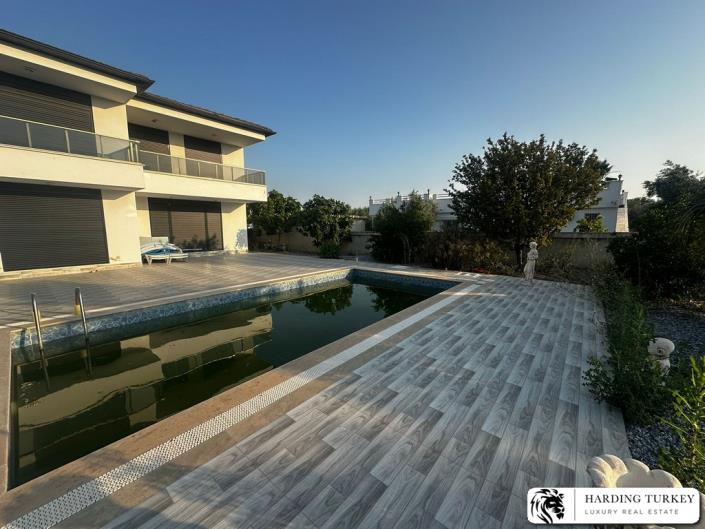 Image No.2-4 Bed Villa / Detached for sale