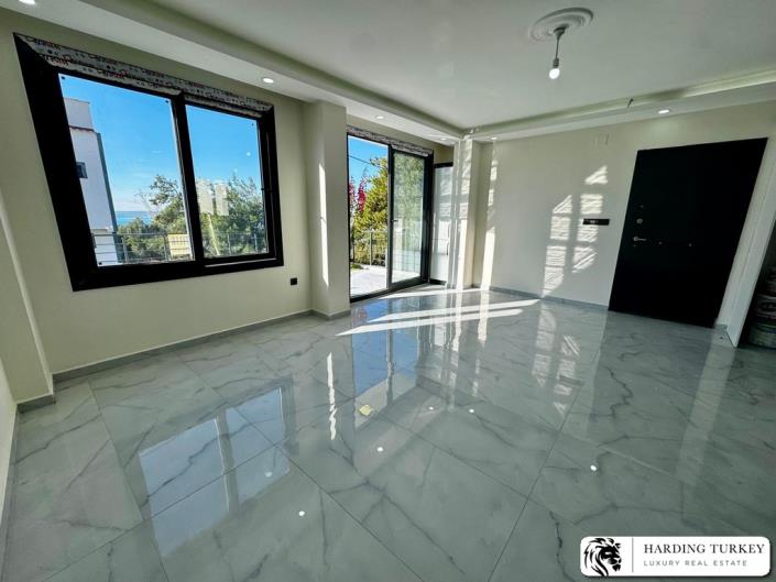 Image No.13-3 Bed Semi-Detached for sale