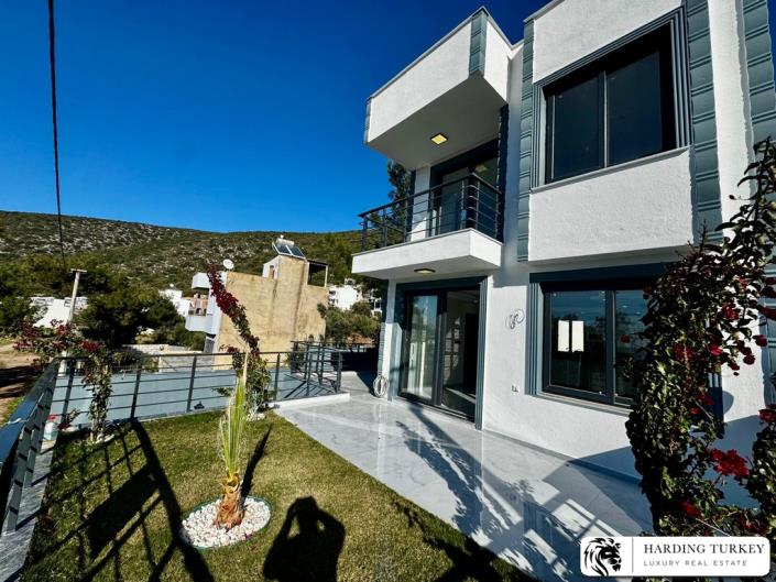 Image No.18-3 Bed Semi-Detached for sale